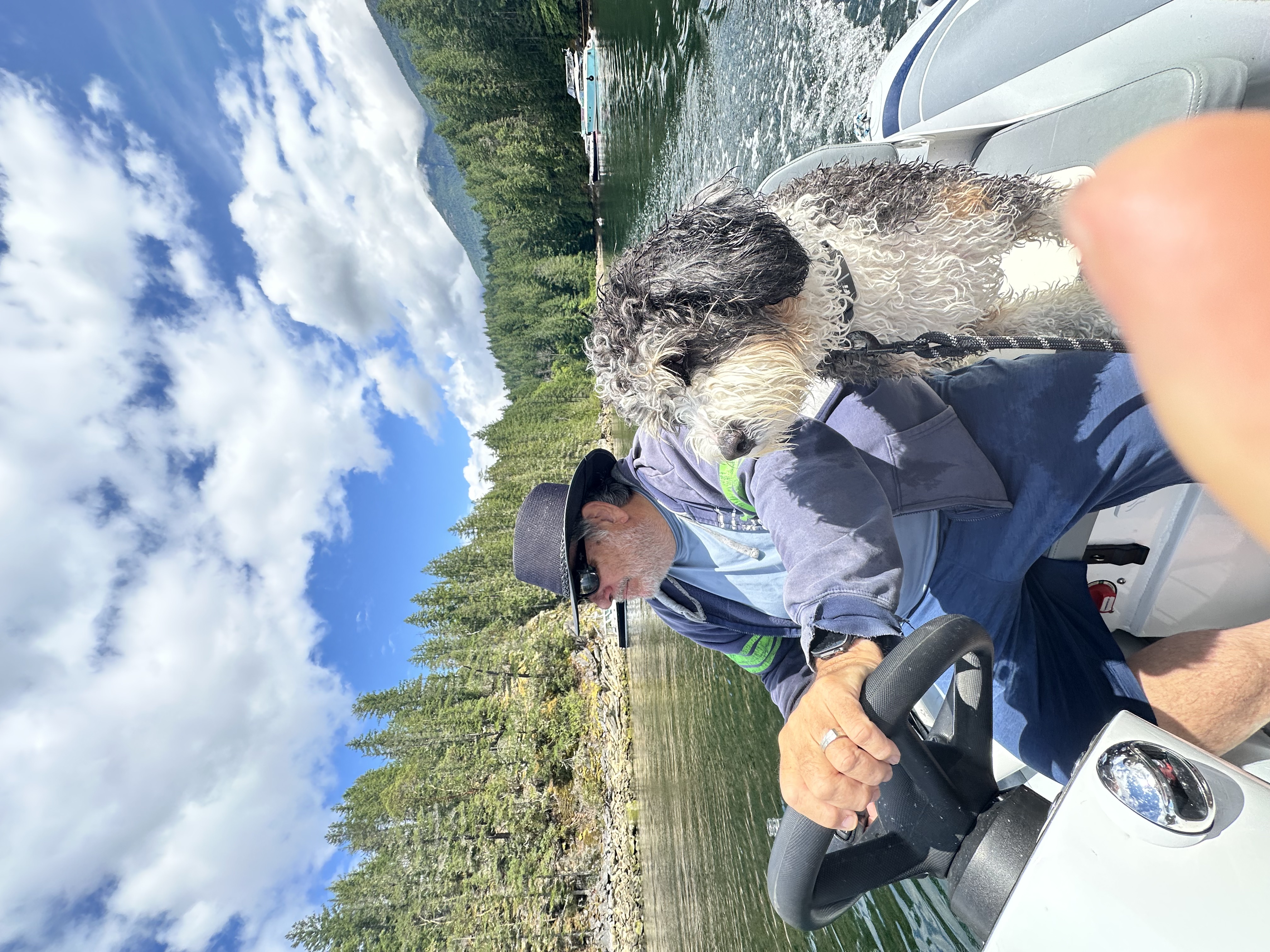 Exploring Prideaux Haven by dinghy with Shadow